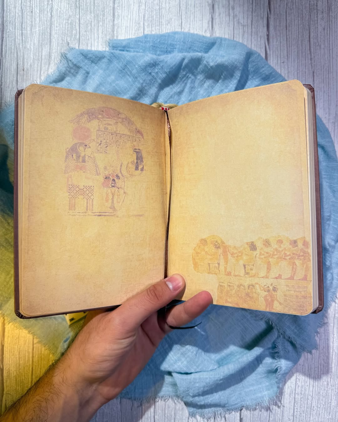 ✨🍂 الدفتر العتيق 🍂✨  نسخة الأهرامات 📜