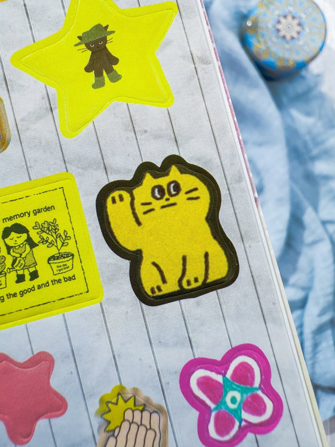 ✨🩷 كتيّب الملصقات الصغير 🩷✨