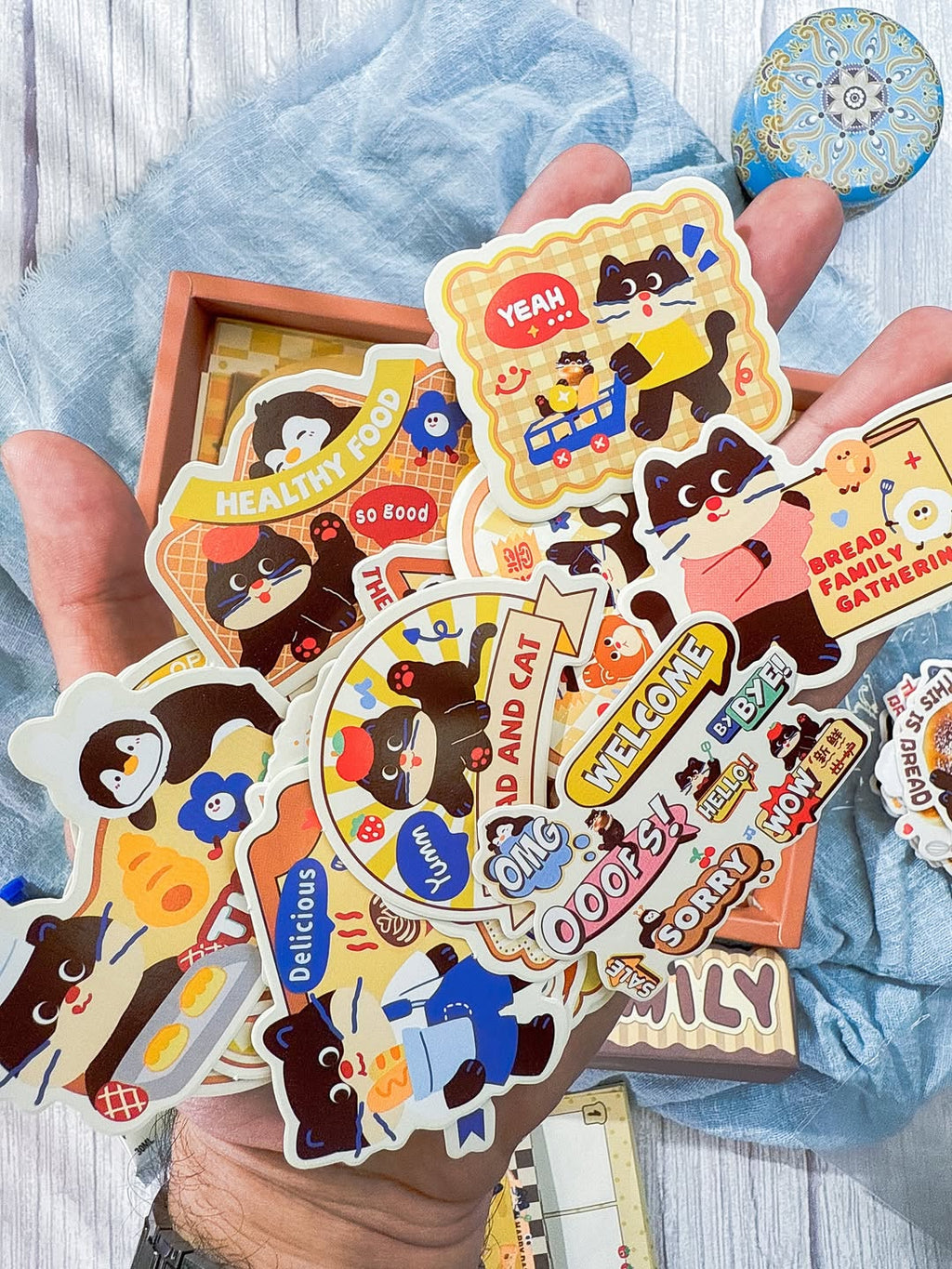 ⁨ ⁨ ✨🧡 صندوق الجورنال الشامل 🧡✨ نسخة عائلة القطط 🐈🐧