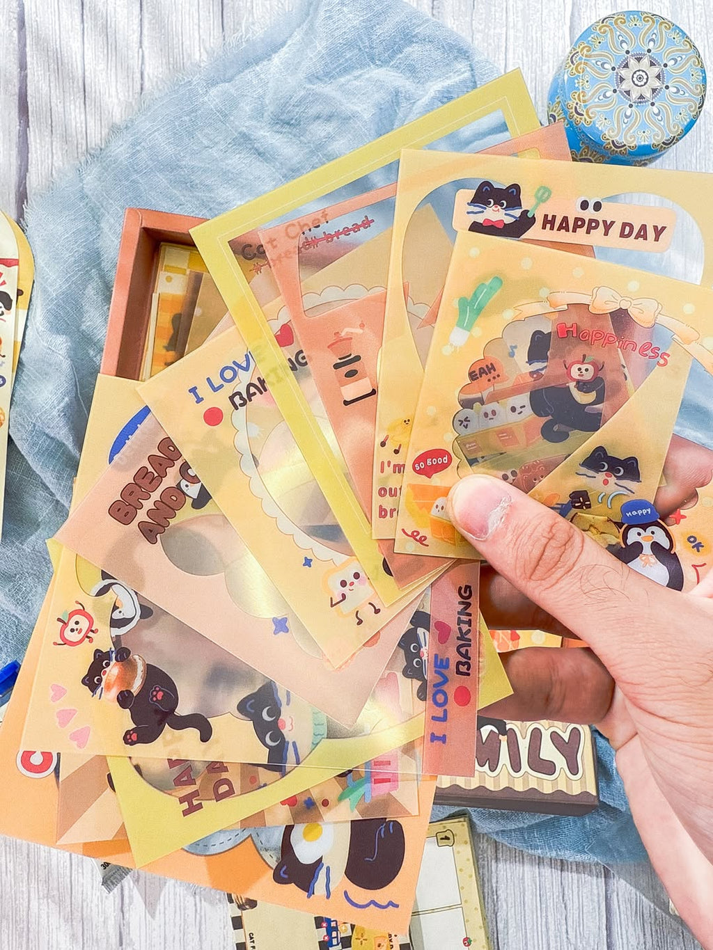 ⁨ ⁨ ✨🧡 صندوق الجورنال الشامل 🧡✨ نسخة عائلة القطط 🐈🐧