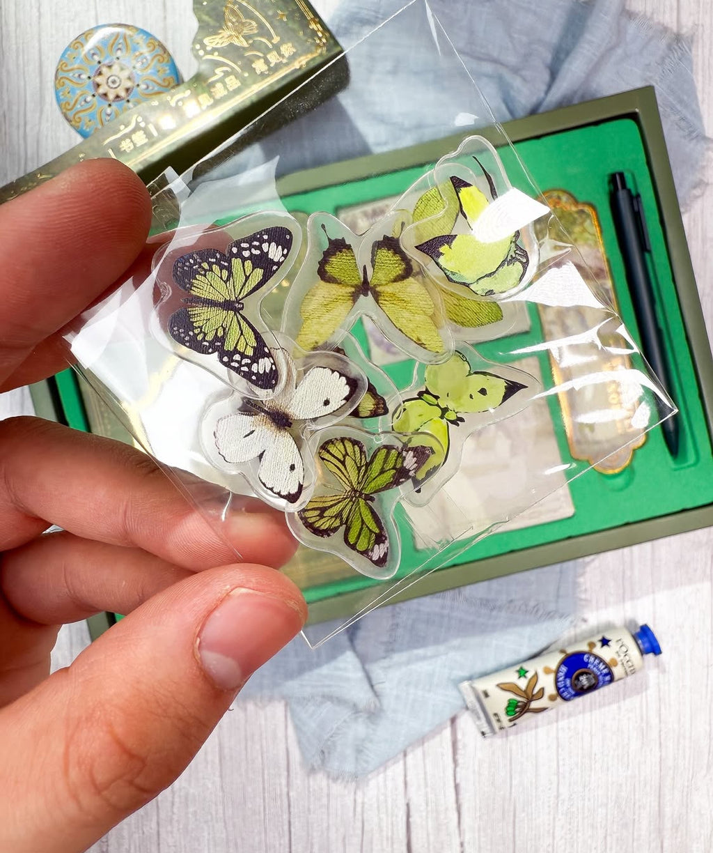 ✨🦋 صندوق الجورنال الكبير 🦋✨  نسخة الفراشة الخضراء 🌿💚
