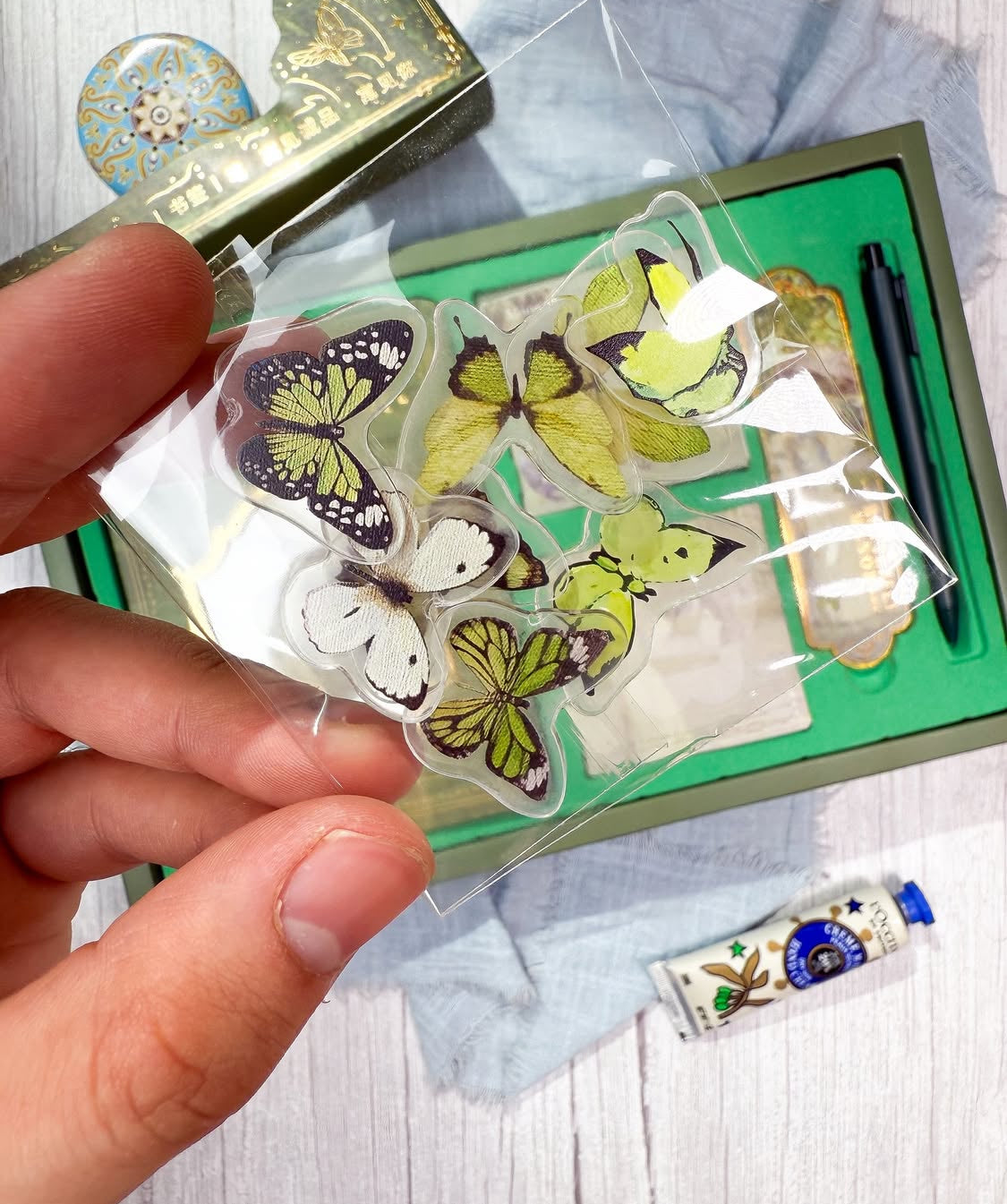 ✨🦋 صندوق الجورنال الكبير 🦋✨  نسخة الفراشة الخضراء 🌿💚