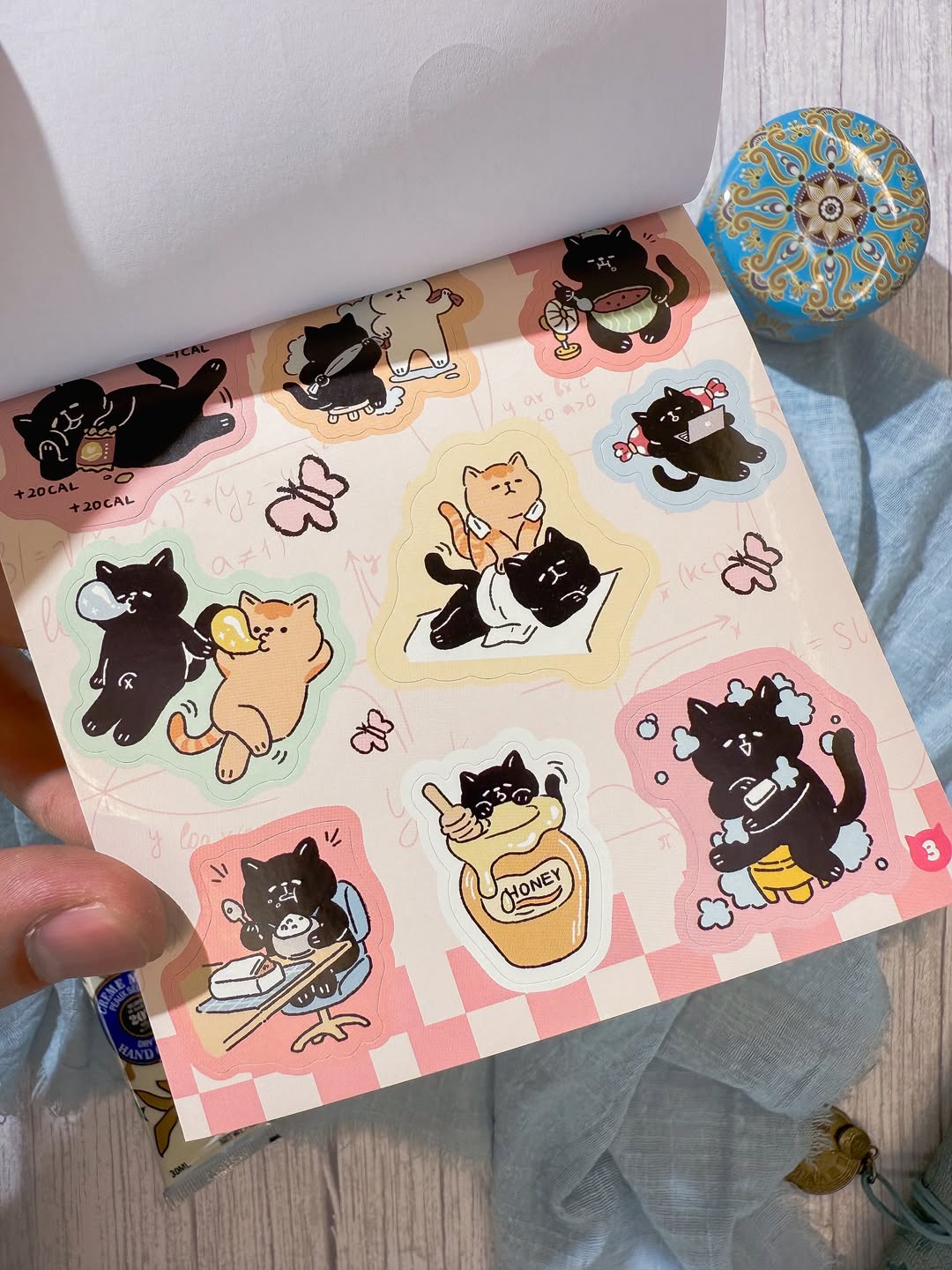 دفتر ملصقات Lucky Cat