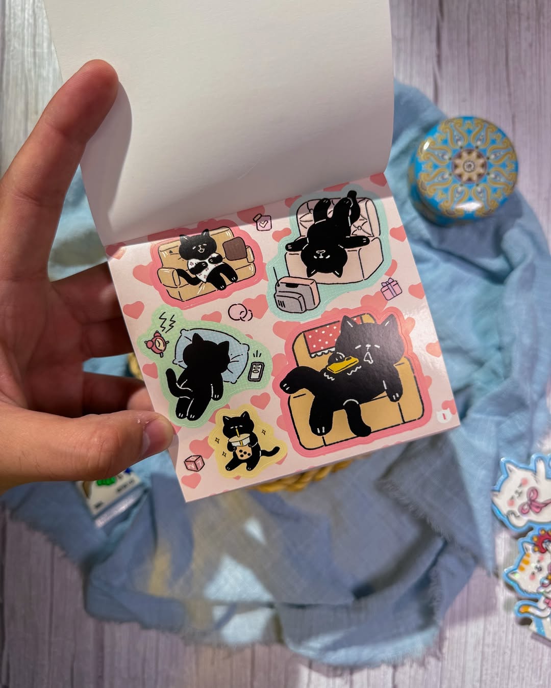 ✨🐈 دفتر ملصقات Lucky cat 🐈✨